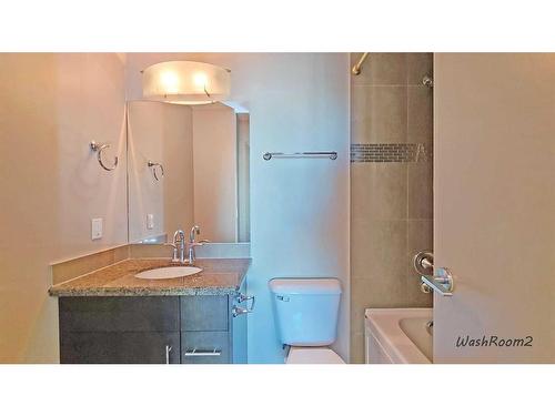 3004-210 15 Avenue Se, Calgary, AB - Indoor Photo Showing Bathroom