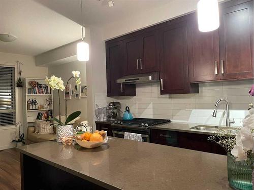 57 Sherwood Lane Nw, Calgary, AB - Indoor Photo Showing Kitchen