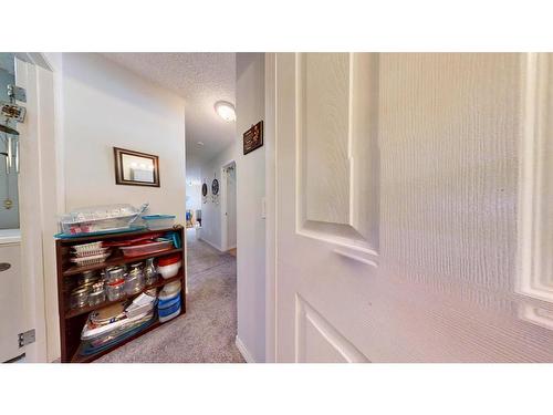 312-1712 38 Street Se, Calgary, AB - Indoor Photo Showing Other Room