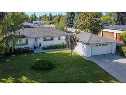 4303 25 Avenue SW Calgary, AB T3E 0L9