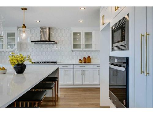 262150 Horse Creek Road, Rural Rocky View County, AB - Indoor Photo Showing Kitchen With Upgraded Kitchen