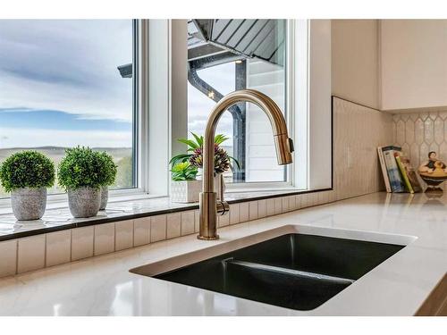 262150 Horse Creek Road, Rural Rocky View County, AB - Indoor Photo Showing Kitchen With Double Sink