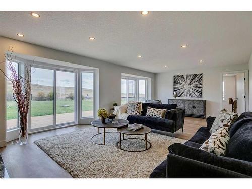 262150 Horse Creek Road, Rural Rocky View County, AB - Indoor Photo Showing Living Room