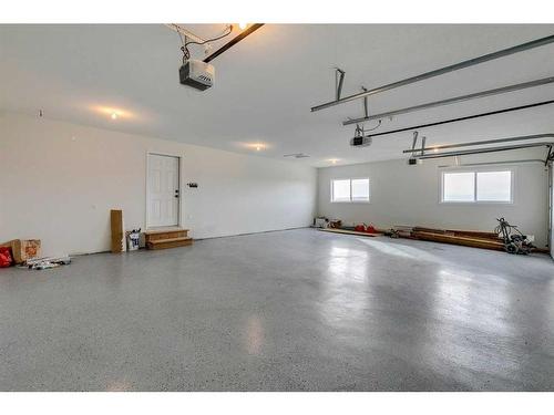 262150 Horse Creek Road, Rural Rocky View County, AB - Indoor Photo Showing Garage