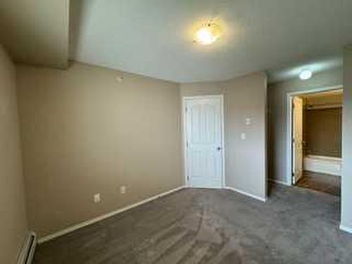 404-7130 80 Avenue Ne, Calgary, AB - Indoor With Storage