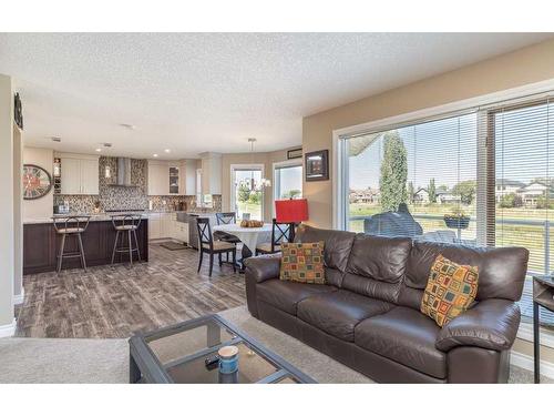 1112 High Country Drive Nw, High River, AB - Indoor Photo Showing Living Room