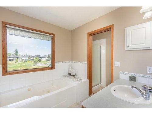 1112 High Country Drive Nw, High River, AB - Indoor Photo Showing Bathroom