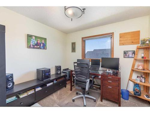 1112 High Country Drive Nw, High River, AB - Indoor Photo Showing Office