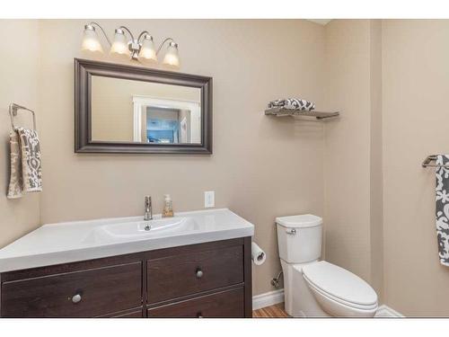 1112 High Country Drive Nw, High River, AB - Indoor Photo Showing Bathroom