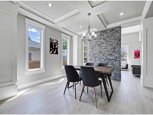 2515 3 Avenue Nw, Calgary, AB - Indoor Photo Showing Dining Room