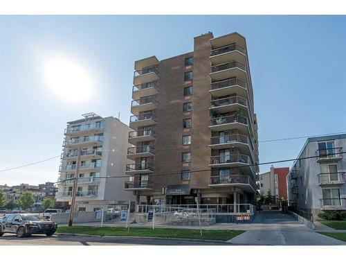 804-215 14 Avenue Sw, Calgary, AB - Outdoor With Balcony With Facade