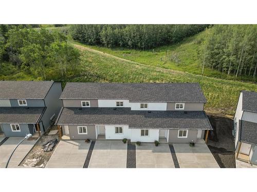 20 Valarosa Park, Didsbury, AB - Outdoor