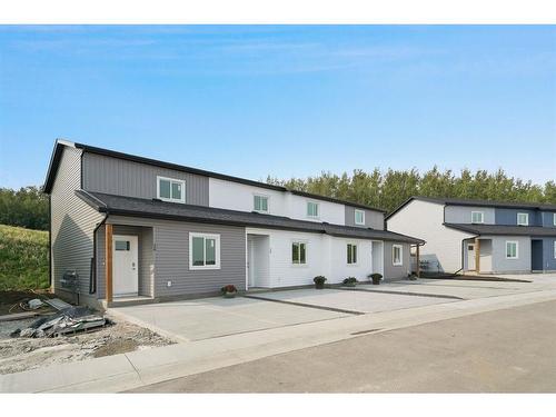 20 Valarosa Park, Didsbury, AB - Outdoor