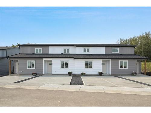 20 Valarosa Park, Didsbury, AB - Outdoor