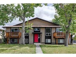 4-232 Sabrina Way SW Calgary, AB T2W 2N6