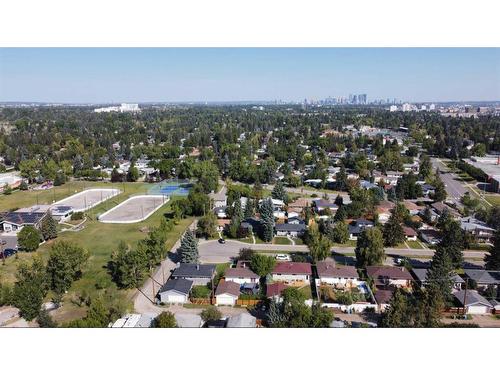 23 Hoover Place Sw, Calgary, AB - Outdoor With View