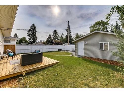 23 Hoover Place Sw, Calgary, AB - Outdoor With Deck Patio Veranda