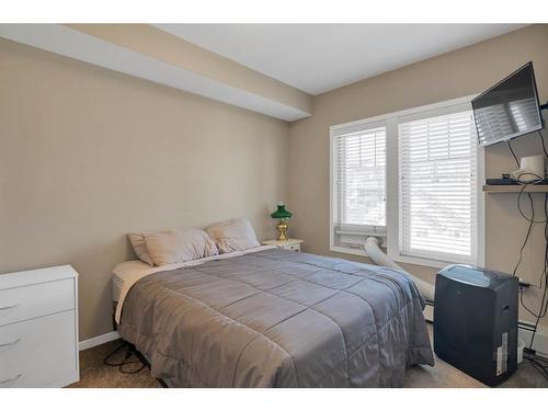 312-30 Mahogany Mews Se, Calgary, AB - Indoor Photo Showing Bedroom