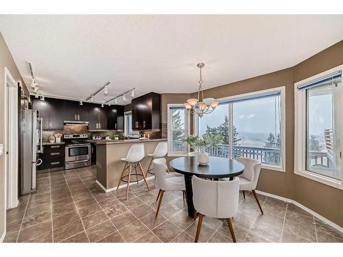 105 Hawkbury Close Nw, Calgary, AB - Indoor Photo Showing Dining Room