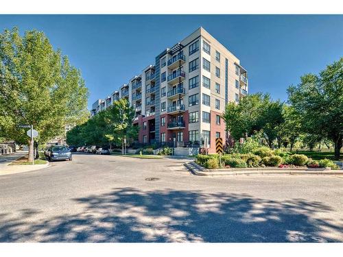 220-955 Mcpherson Road Ne, Calgary, AB - Outdoor With Facade