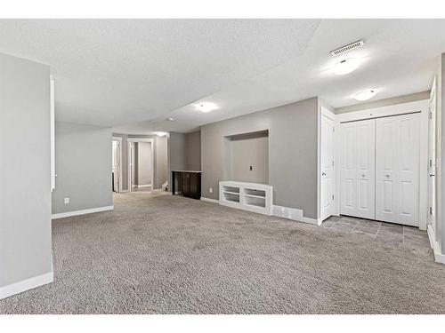 396 Rainbow Falls Drive, Chestermere, AB - Indoor Photo Showing Other Room