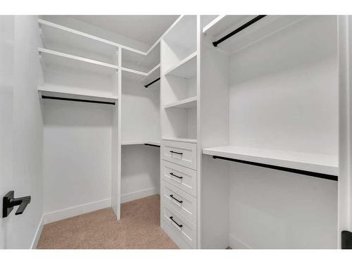 440 20 Avenue Nw, Calgary, AB - Indoor With Storage