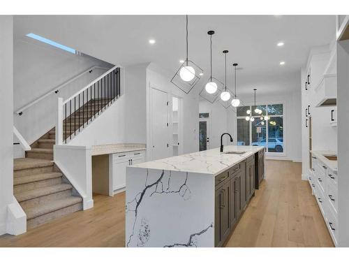 440 20 Avenue Nw, Calgary, AB - Indoor Photo Showing Kitchen With Upgraded Kitchen