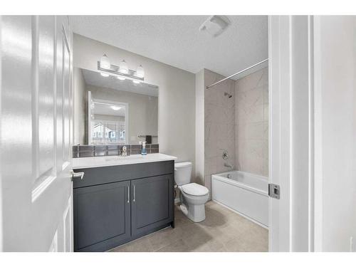 1485 148 Avenue Nw, Calgary, AB - Indoor Photo Showing Bathroom