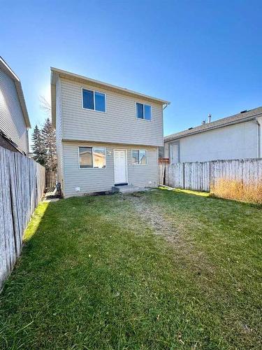 100 Martindale Boulevard Ne, Calgary, AB - Outdoor