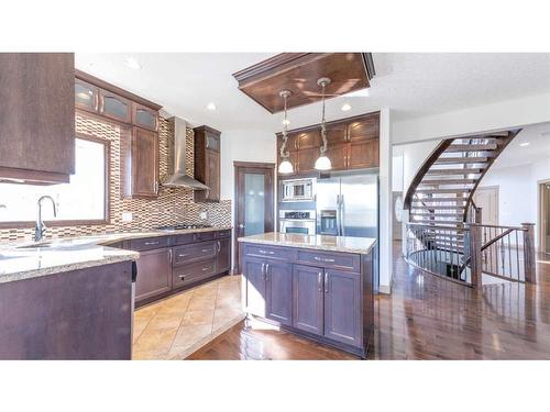 212 Sherwood Rise Nw, Calgary, AB - Indoor Photo Showing Kitchen With Upgraded Kitchen