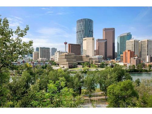 512-300 Meredith Road Ne, Calgary, AB - Outdoor