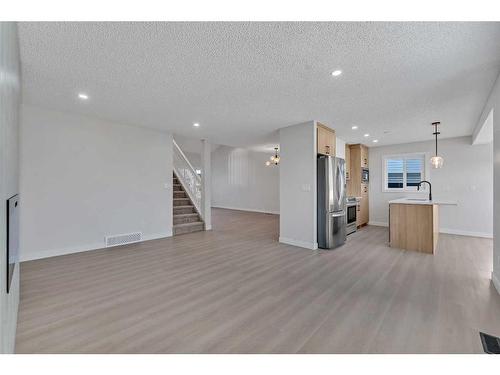 63 Martinview Crescent Ne, Calgary, AB - Indoor