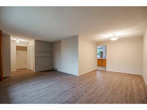 5524 Dalhart Hill Nw, Calgary, AB - Indoor