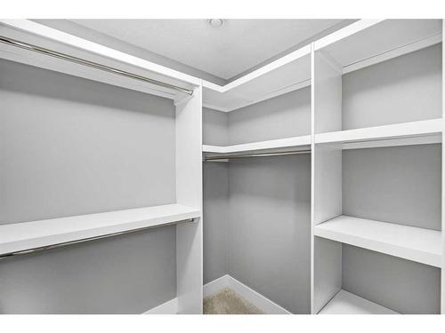 414 23 Avenue Nw, Calgary, AB - Indoor With Storage