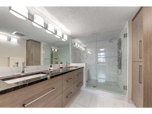 401-1229 Cameron Avenue Sw, Calgary, AB - Indoor Photo Showing Bathroom