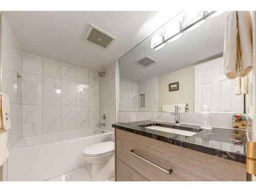 401-1229 Cameron Avenue Sw, Calgary, AB - Indoor Photo Showing Bathroom