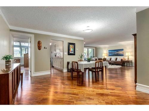 401-1229 Cameron Avenue Sw, Calgary, AB - Indoor Photo Showing Dining Room