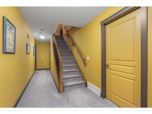 652 Quarry Way Se, Calgary, AB - Indoor Photo Showing Other Room