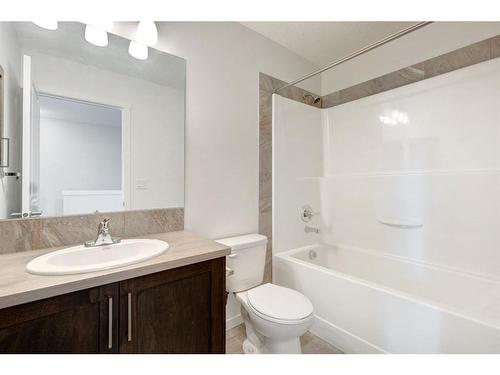 409 Legacy Boulevard, Calgary, AB - Indoor Photo Showing Bathroom