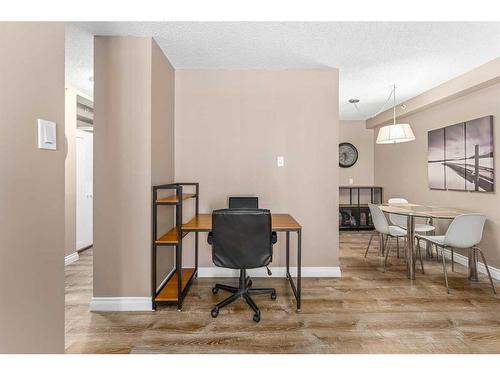 704-1240 12 Avenue Sw, Calgary, AB - Indoor