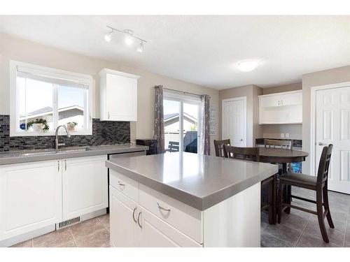 142 Bridleridge Circle Sw, Calgary, AB - Indoor Photo Showing Kitchen