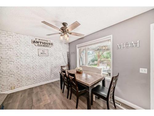 128 Somercrest Manor Sw, Calgary, AB - Indoor Photo Showing Dining Room