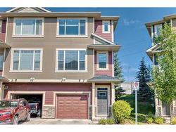 544 Panatella Walk NW Calgary, AB T3K 0Z4