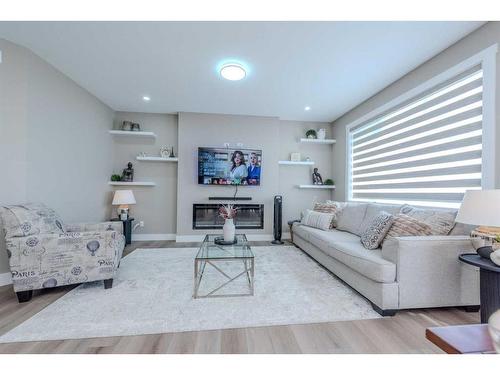 271 Belvedere Drive Se, Calgary, AB - Indoor Photo Showing Living Room