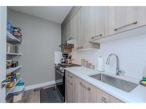 271 Belvedere Drive Se, Calgary, AB - Indoor Photo Showing Kitchen