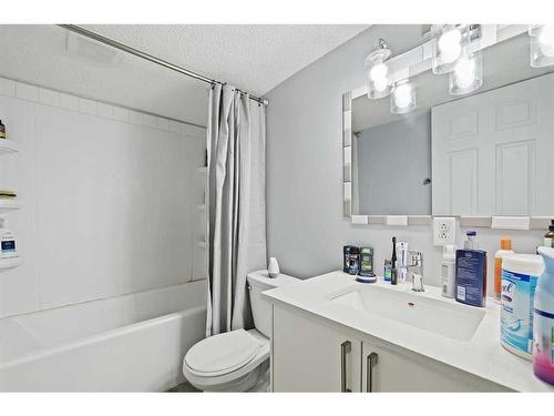 219 Cornerstone Avenue Ne, Calgary, AB - Indoor Photo Showing Bathroom