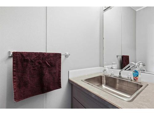 154034 Township Road 190, Rural Newell, County Of, AB - Indoor Photo Showing Bathroom