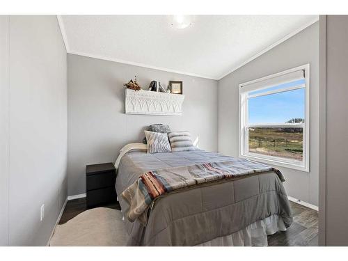 154034 Township Road 190, Rural Newell, County Of, AB - Indoor Photo Showing Bedroom