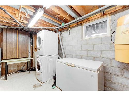 4719 69 Street Nw, Calgary, AB - Indoor Photo Showing Laundry Room