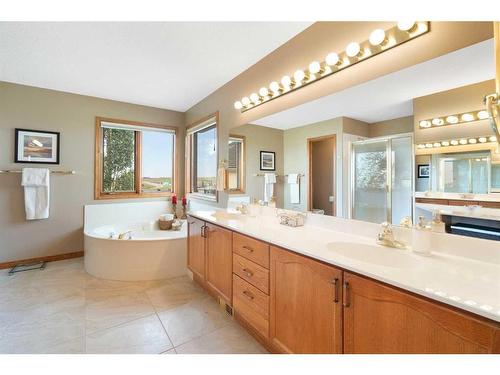 88 Citadel Green Nw, Calgary, AB - Indoor Photo Showing Bathroom